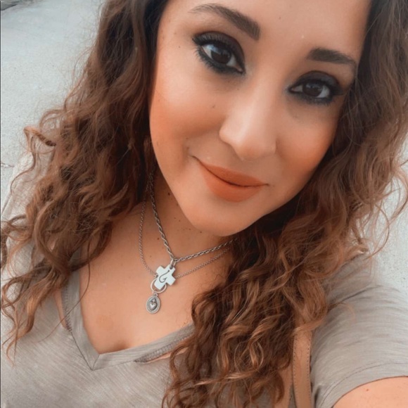 Meet your Posher, Annette - Picture 14 of 17